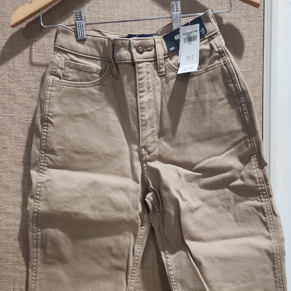 Hollister Classic Khaki Pants